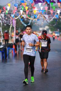 BIB: 466, 41294
                            <button type="button" onclick="openModal(9903409)" class="btn btn-primary btn-sm float-right btn-popup" data-toggle="modal" data-target=".modal-high-quality">
                        <i class="fas fa-shopping-cart"></i> Add to Cart
                    </button>
                                            <button type="button" onclick="isThisMe(9903409, true)" class="btn btn-success btn-sm float-right btn-popup btn-isme hidden" data-toggle="tooltip" data-placement="bottom" title="นี่คือรูปของคุณใช่ไหม คลิกที่นี่เพื่อเอาเข้าอัลบั้ม">
                        <i class="fas fa-plus"></i> Add to album
                    </button>
                    <button type="button" onclick="isThisMe(9903409, false)" class="btn btn-warning btn-sm float-right btn-popup btn-isnotme hidden">
                        <i class="fas fa-ban"></i> Remove from album
                    </button>